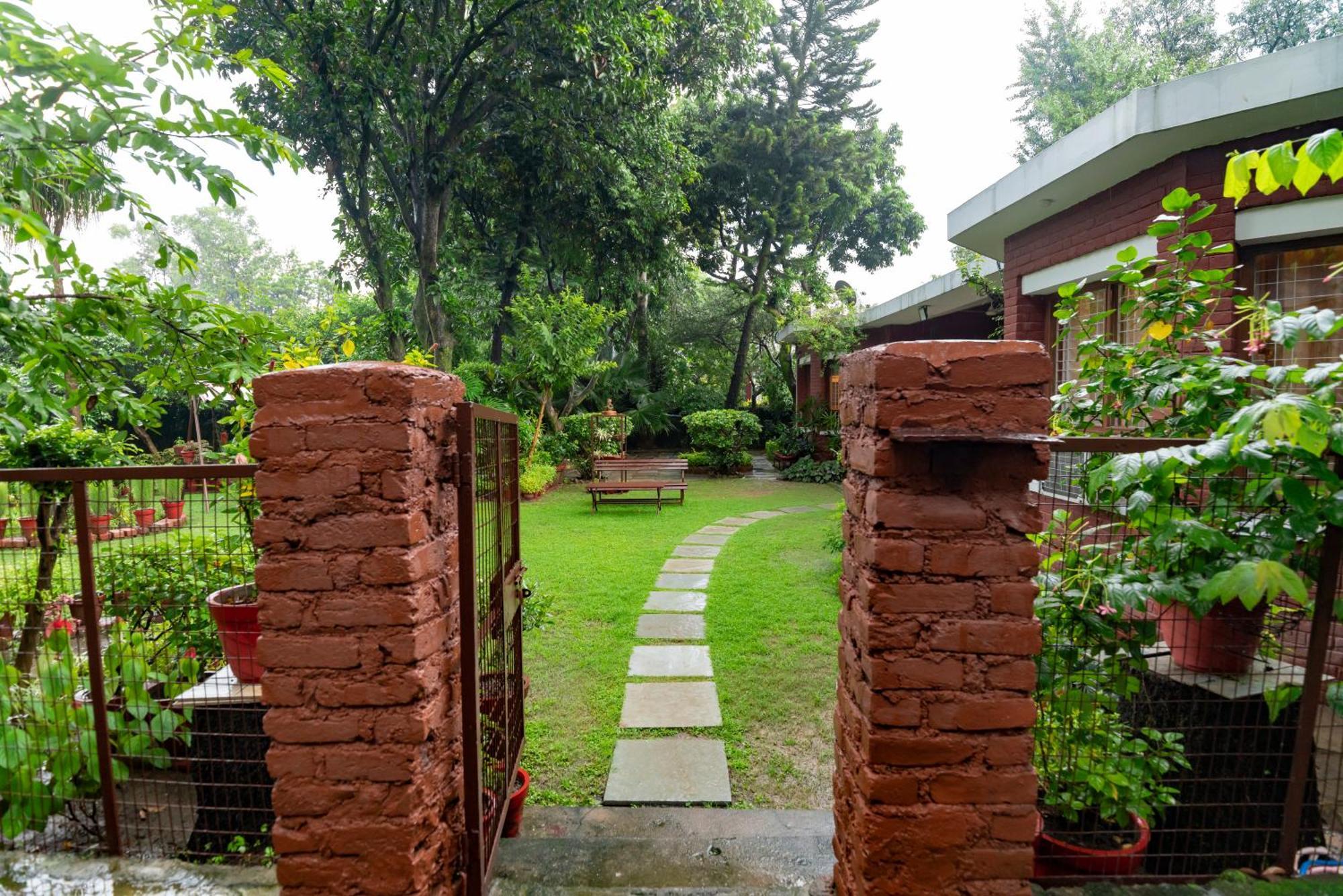 Saffronstays Doon Garden Villa - Near Doon School And Mall Road Dehradun Zewnętrze zdjęcie