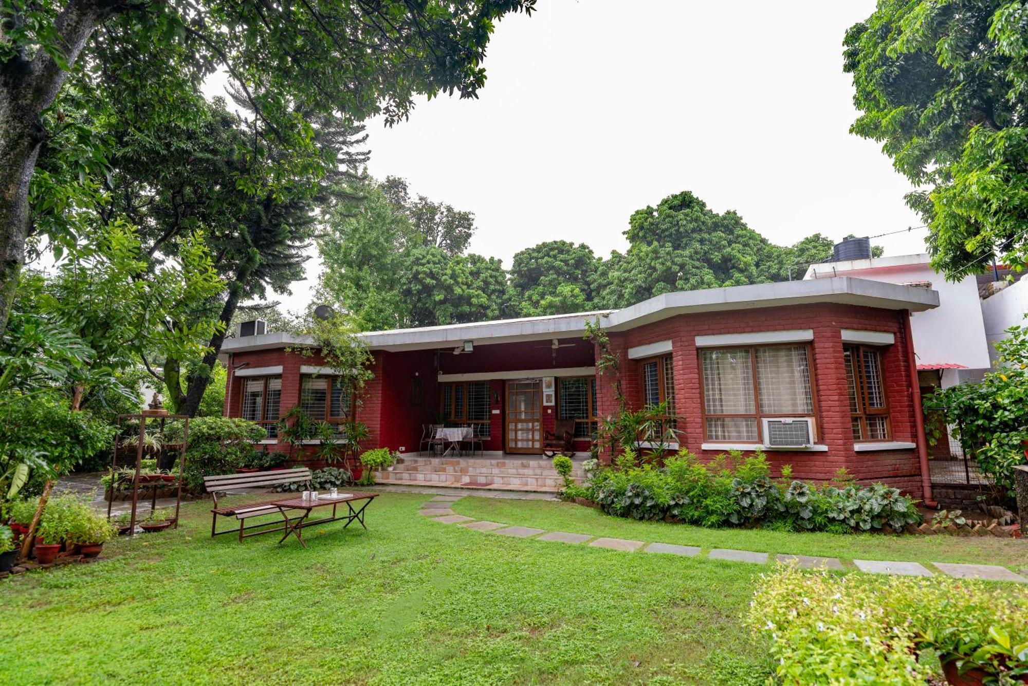 Saffronstays Doon Garden Villa - Near Doon School And Mall Road Dehradun Zewnętrze zdjęcie