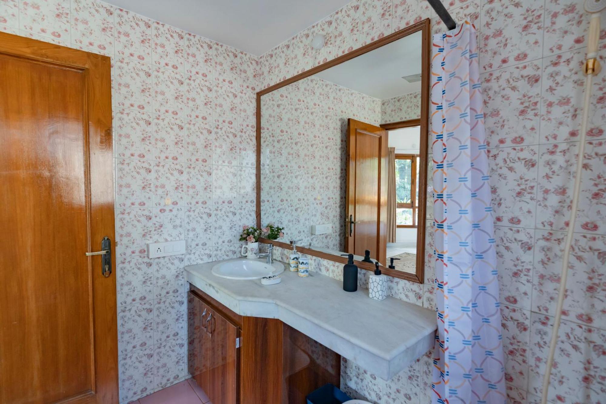Saffronstays Doon Garden Villa - Near Doon School And Mall Road Dehradun Zewnętrze zdjęcie